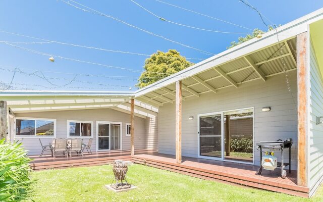 LOCH RETREAT - 550m TO TOWN