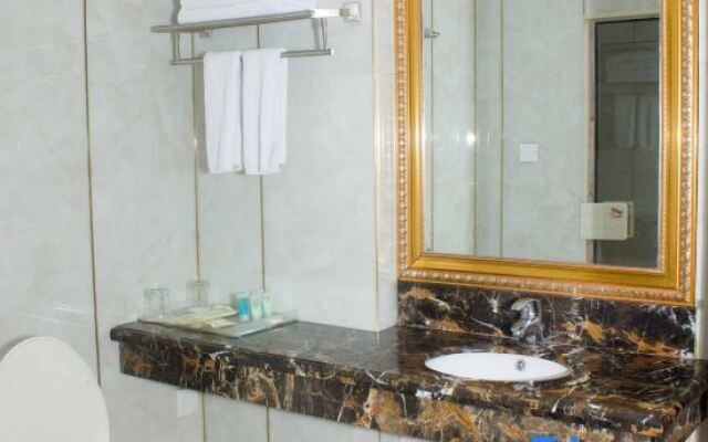 Longzhu Lijun Grand Hotel