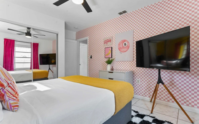 Retro Rewind Stylish Near Design District Miami