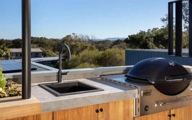 Banksia I Absolute Beachfront