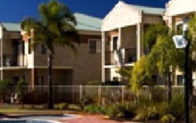 Country Comfort Inter City Hotel And Apartments Perth Belmont