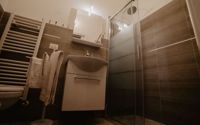 Gold Apartment