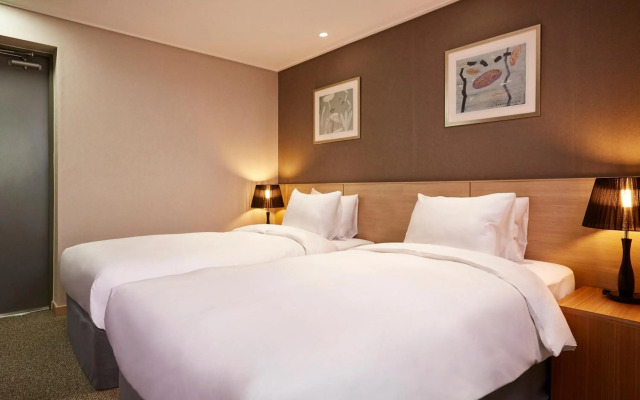 Raonstay In Perla Hotel