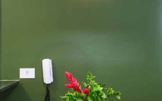 BH16: Ap Novinho com Piscina, Churras e Garagem