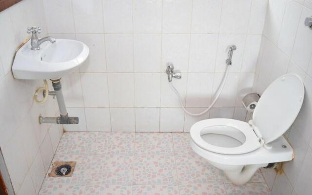 OYO 15651 Silver Palm Resort