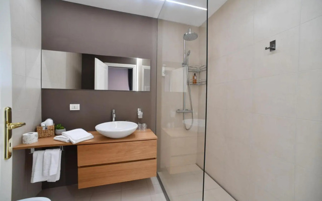 Lainez Rooms & Suites