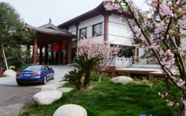 Tanfeng Hot Spring Resort