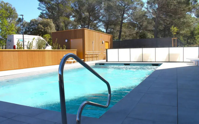Adonis le Castellet