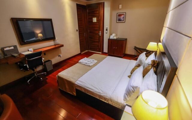 Golden Tulip Essential Lagos Airport Hotel