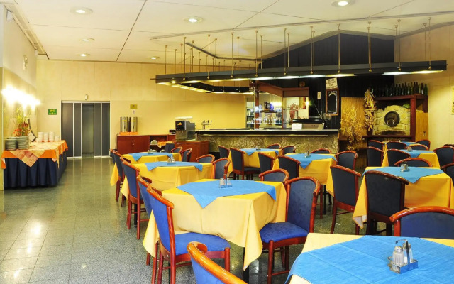 Hotel Tristar