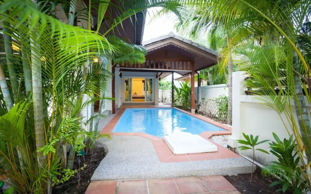 Golden Ville Pool Villa