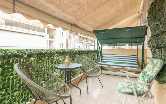 Supreme Suite with balcony by Cloudkeys