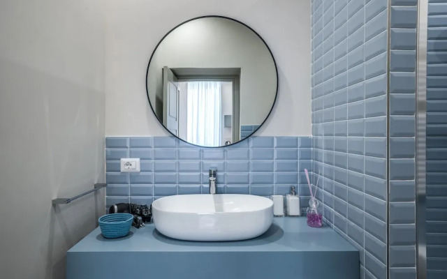 Pink Rose in Naples With 1 Bedrooms and 1 Bathrooms