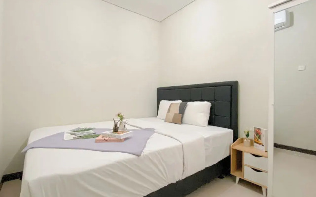 Minimalistic Designed 2Br Nifarro Park Apartment