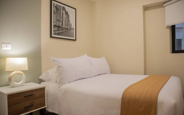 w Modern 2BR w Scenic Balcony Close to Kennedy Park