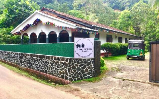 Unawatuna Hideaway Hostel