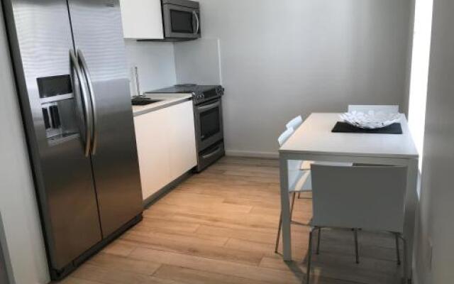 Beach Haus Key Biscayne Contemporary Apartments