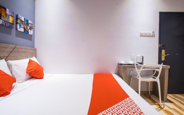 OYO 1126 Gs Hotels (Sanitized Stay)