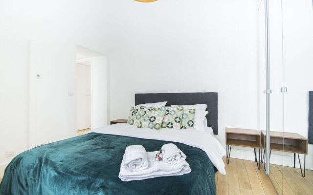 Dreamyflat - Louvre museum