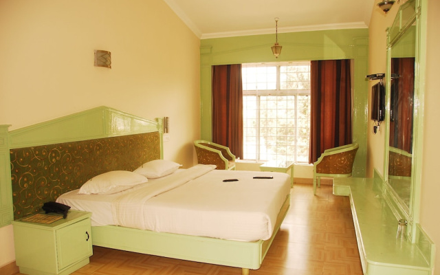 Hotel Sapphire Garden View
