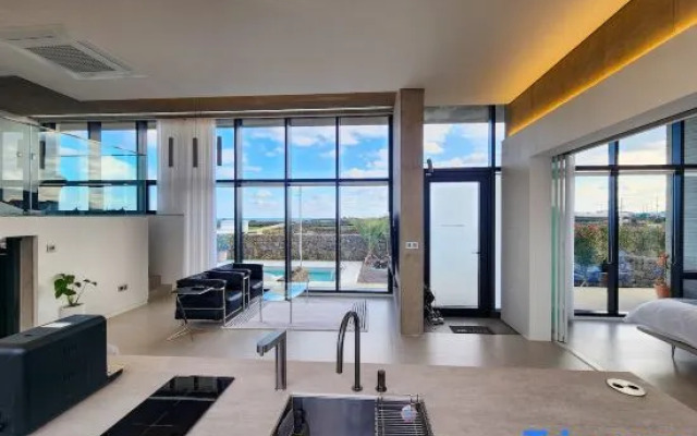 Window Lounge_poolvilla