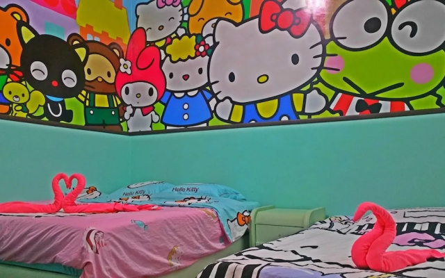 Hello Kitty Signature Suite