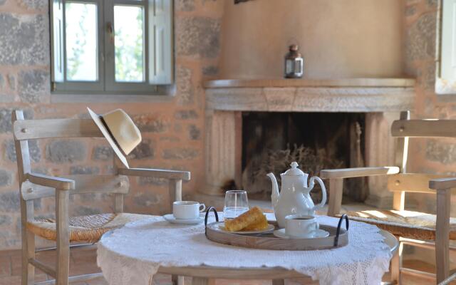 Akrolithi Guesthouse