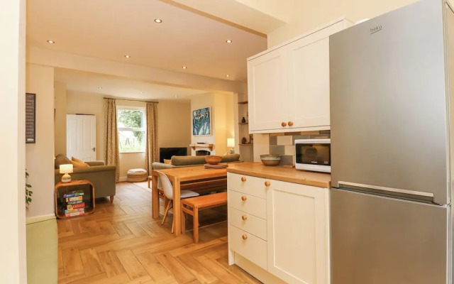 6 Melinda Cottage