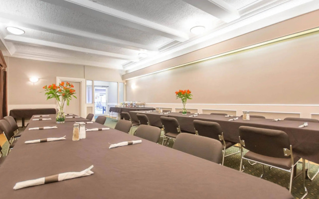 Quality Inn Downtown Inner Harbour