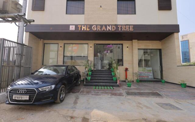 The Grand Tree Hotel