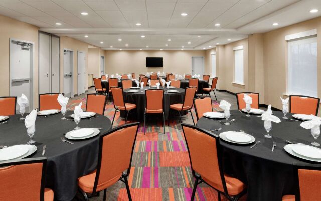 Home2 Suites by Hilton Woodbridge Potomac Mills