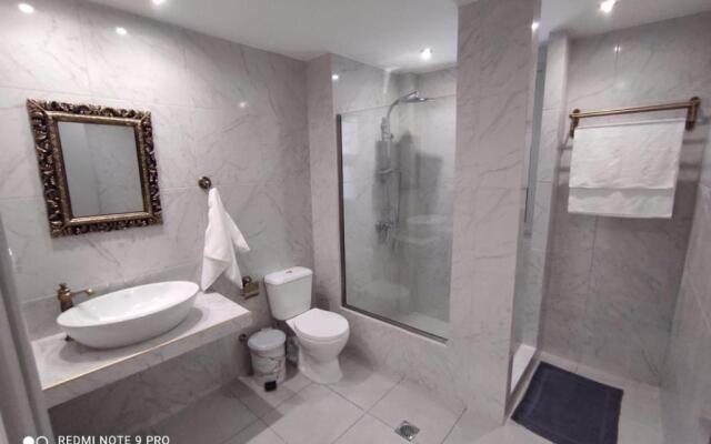 Vista Mare Suites , 2 min drive to the sea (1)