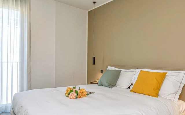 Icon H 402 Suite Business