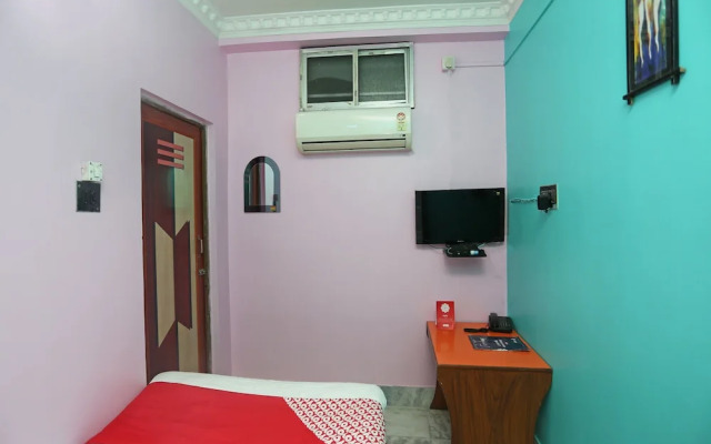 OYO 22232 Hotel Continental & Lodge