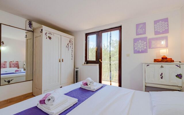 Stunning Home in Ston With 2 Bedrooms, Wifi and Outdoor Swimming Pool