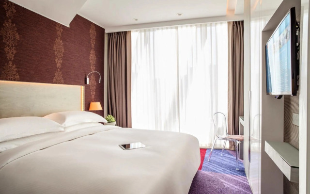 Burgu Arjaan by Rotana Hotel