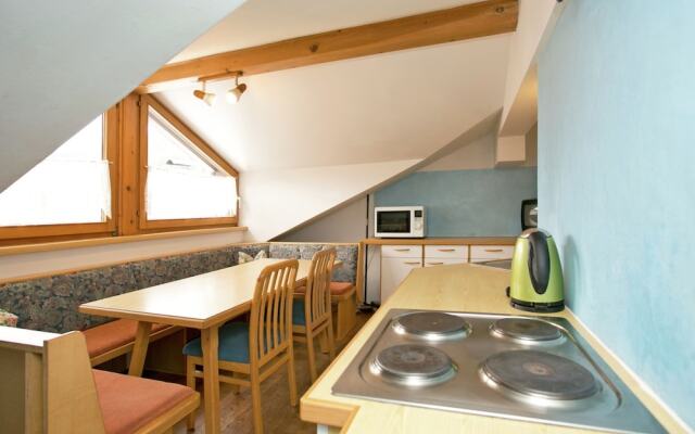 Apartment in Zauchensee Near Ski Bus