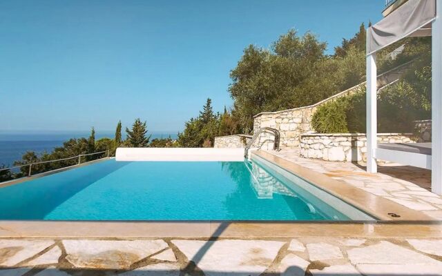 Villa Bougainvillea in Paxi