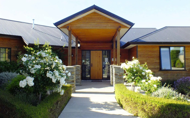 Wanaka Alpine Lodge