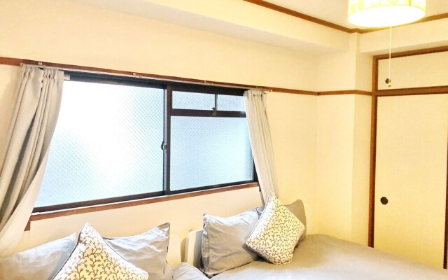 Near Namba Homey Room
