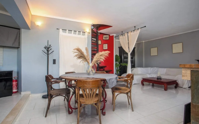 Villa Lilienne - Tranquil Escape With Private Garden Balcony