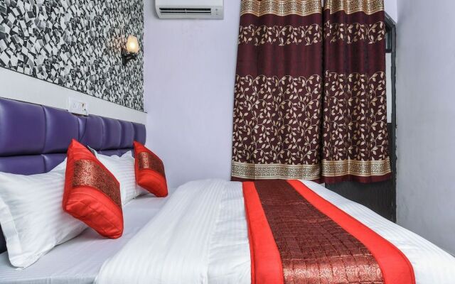 OYO 15764 Hotel Akash Continental