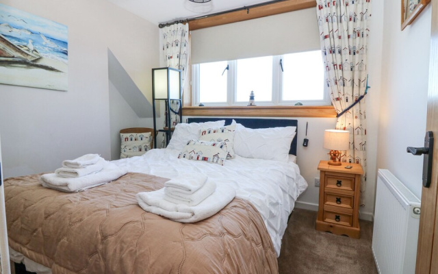 Periwinkle Cottage