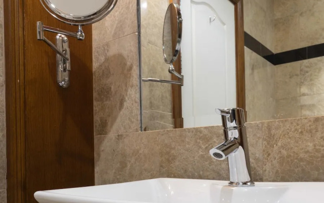Schull Harbour Hotel