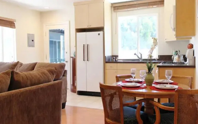 Glendale Guest House