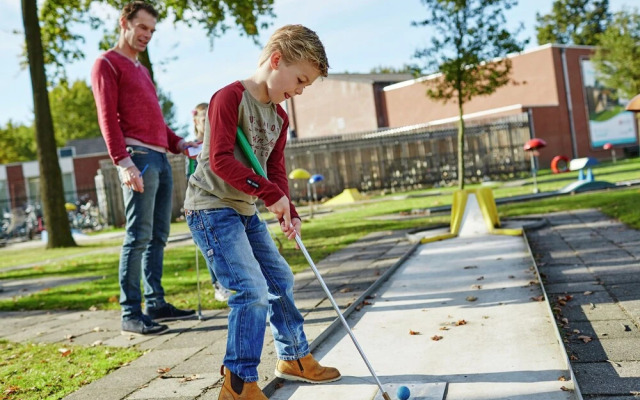 Child-friendly farmhouse villa with PlayStation in Limburg