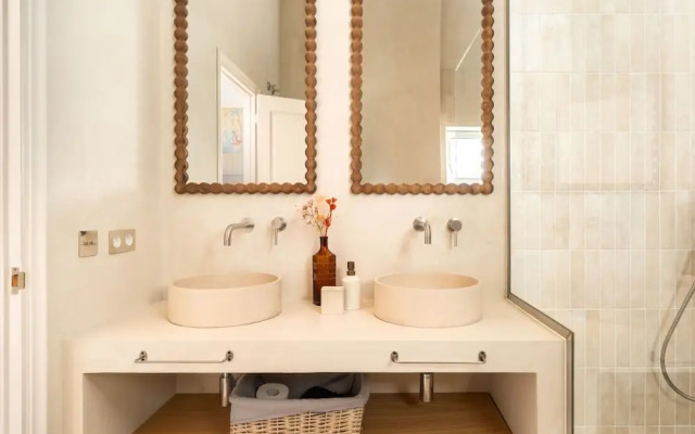 Apartamento de Tres Habitaciones con Terraza 11B