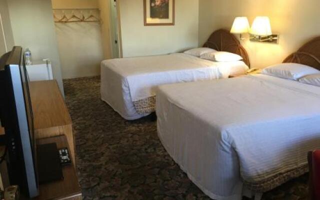 Grand Inn
