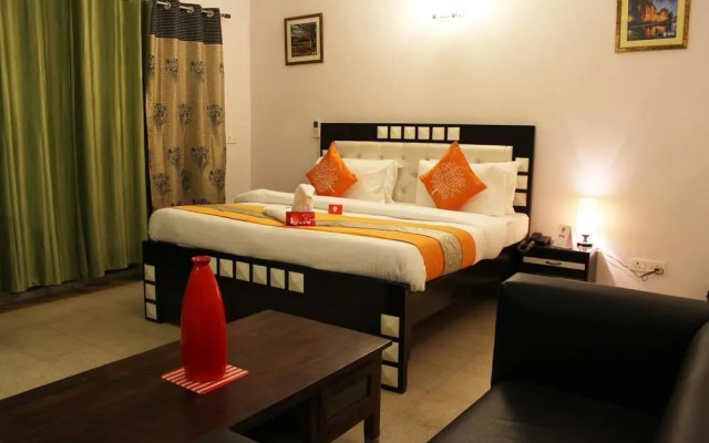 OYO Flagship Noida Golf Course