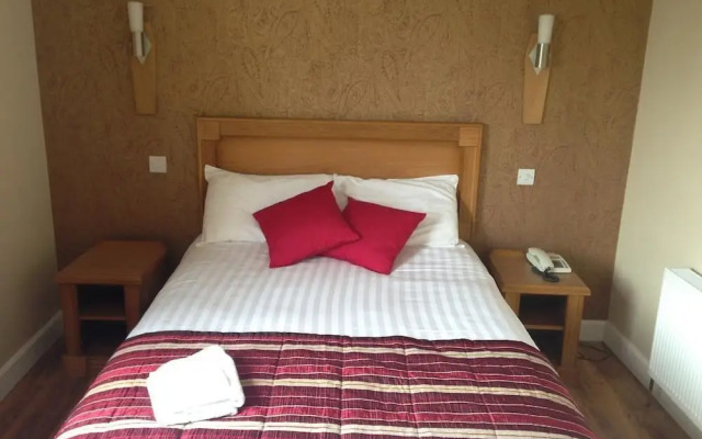 Creighton Hotel